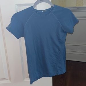 Athleta girls athletic T shirt